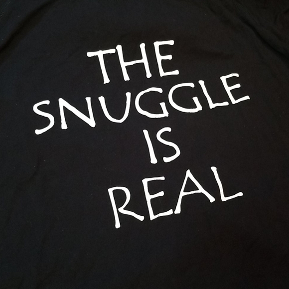 GreenTea "The Snuggle is Real" Longsleeve - Picture 6 of 8
